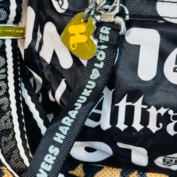 Vintage Harajuku Lovers Fatal Attraction To Cuteness Crossbody Messenger Bag - Picture 6 of 9